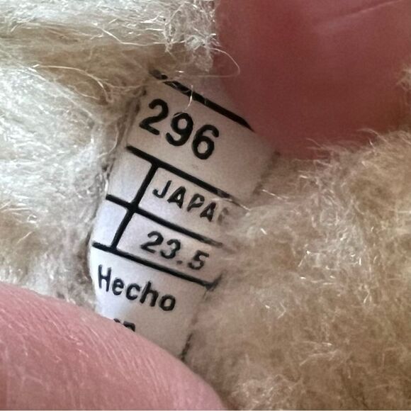 UGG Moccasin Slippers Tan Suede Sz 7 - Picture 7 of 7